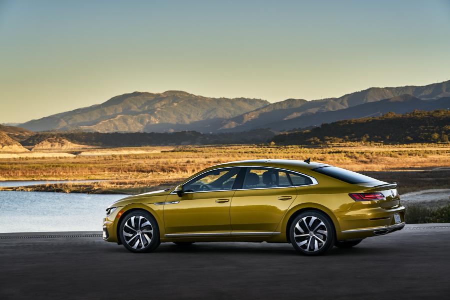  Volkswagen Arteon 4Motion R-Line 2019 года  (NA) (фото 21 из 40)